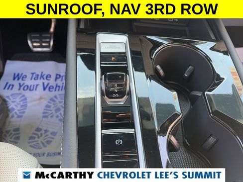 Used 2024 Volkswagen Atlas Cross Sport SEL Premium R-Line image 10