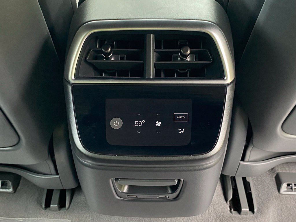 Used 2024 Lucid Air Pure RWD image 20