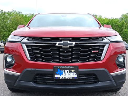 Used 2023 Chevrolet Traverse RS image 32