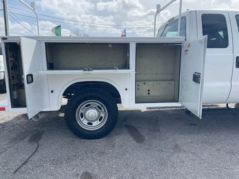 Used 2015 Ford F250 XL w/ Power Equipment Group image 9