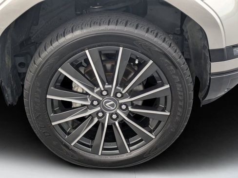 Used 2024 Lexus GX 550 image 9