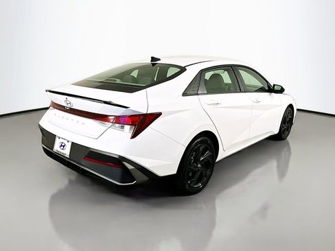 New 2026 Hyundai Elantra Sport image 5