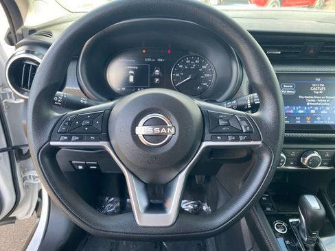 Used 2024 Nissan Kicks SV FWD image 14