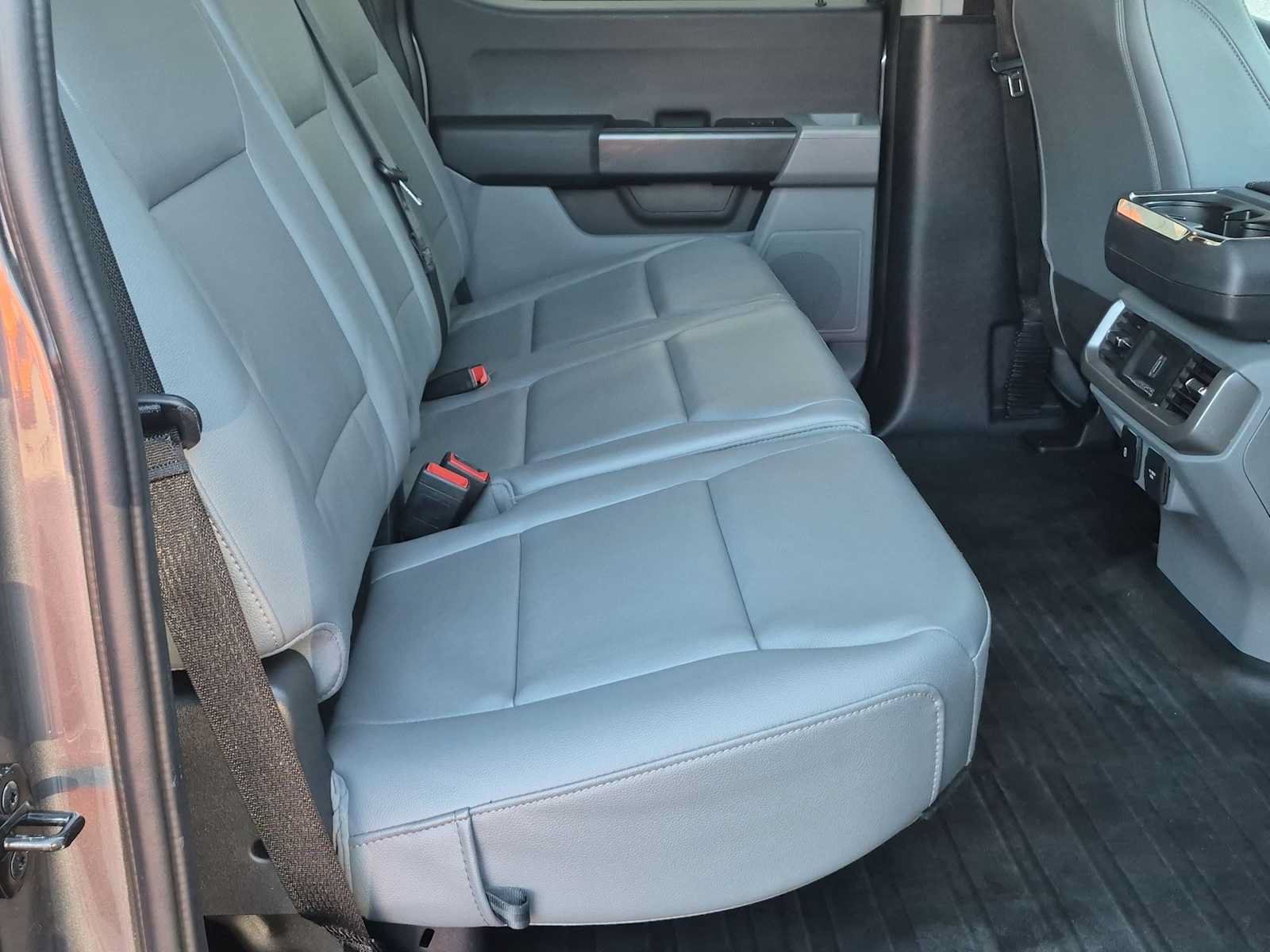 Used 2023 Ford F150 Lightning 4x4 SuperCrew image 21