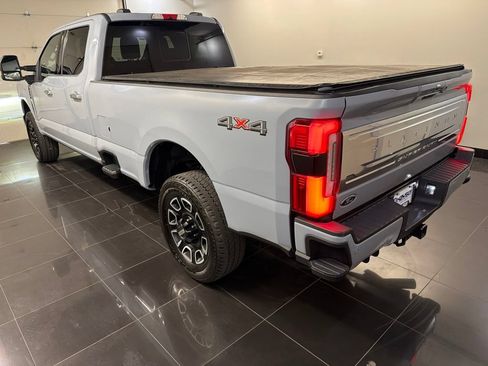 Used 2024 Ford F250 Platinum AWD/4WD image 4