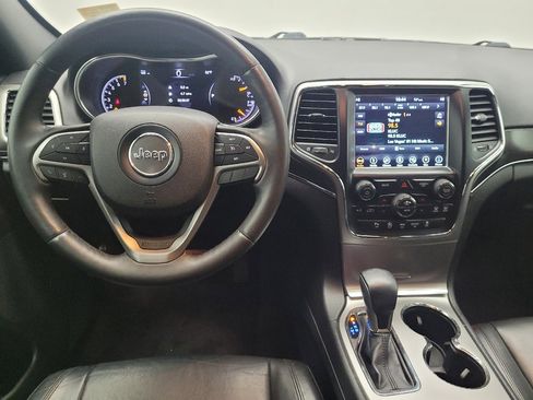 Used 2018 Jeep Grand Cherokee Limited image 22