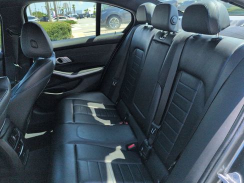 Used 2021 BMW 330i Sedan w/ M Sport Package RWD image 12