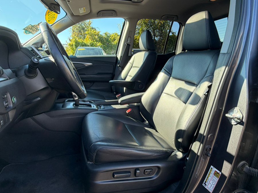 Used 2019 Honda Ridgeline RTL-T image 10