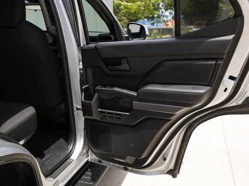 Used 2025 Toyota 4Runner SR5 AWD/4WD image 24