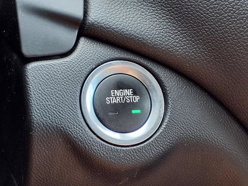 Used 2019 Chevrolet Equinox LT w/ Driver Convenience Package FWD image 25