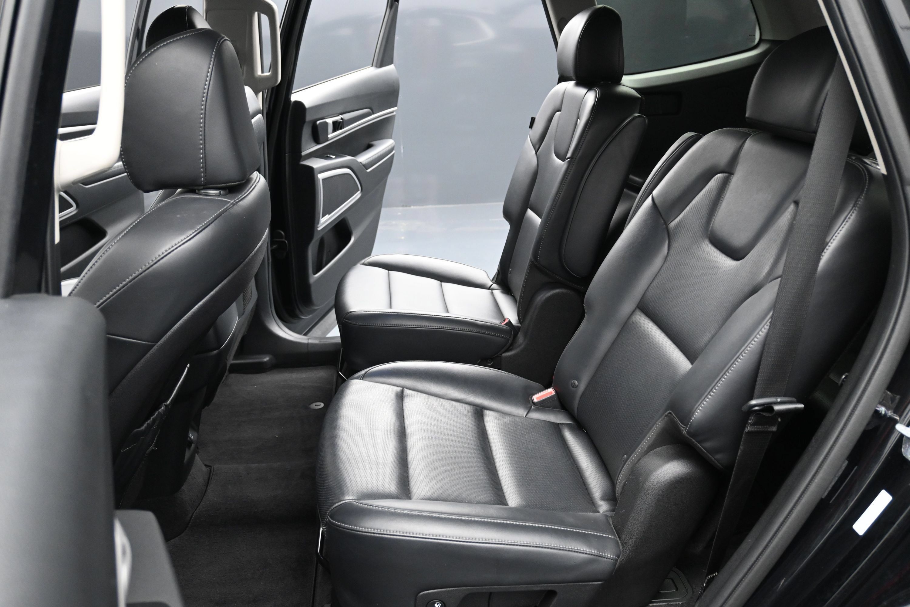 Used 2025 Kia Telluride S FWD image 22