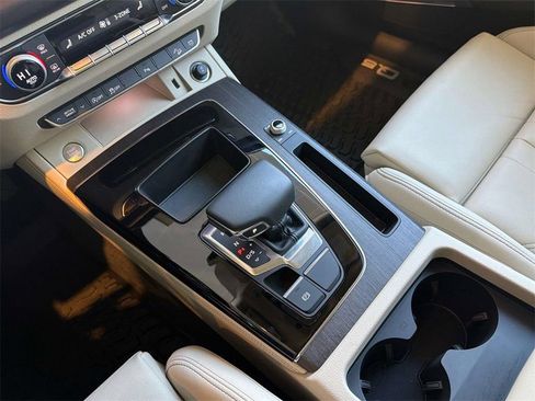 Used 2025 Audi Q5 2.0T Premium Plus w/ Premium Plus Package image 17