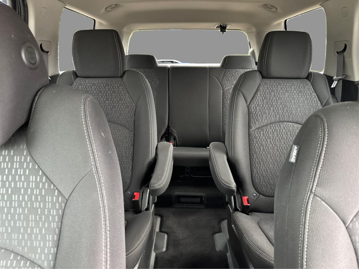Used 2015 GMC Acadia SLE AWD/4WD image 27