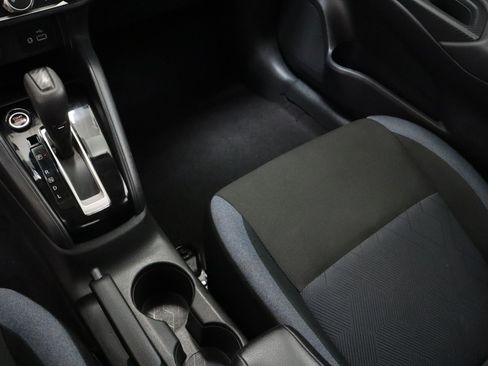 Used 2025 Nissan Versa SV FWD image 16