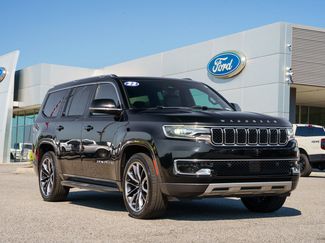 Used 2022 Jeep Wagoneer Series II w/ Premium Group I AWD/4WD video 1