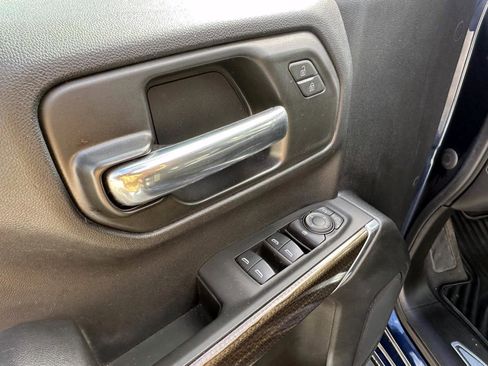 Used 2021 Chevrolet Silverado 1500 RST w/ Z71 Off-Road Package image 17