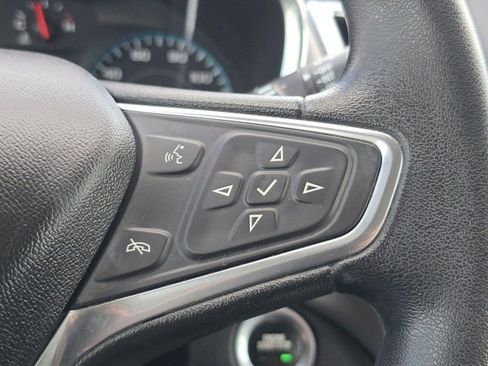 Used 2018 Chevrolet Equinox LS FWD image 27