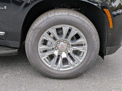 New 2026 GMC Yukon XL Denali RWD image 12