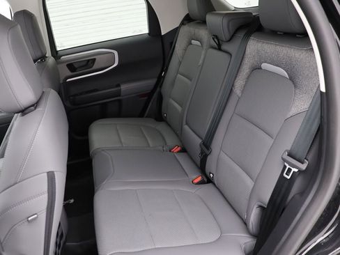 Used 2025 Ford Bronco Sport Badlands image 12