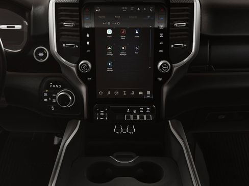 New 2026 RAM 1500 4x4 Crew Cab image 34