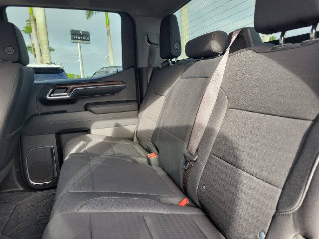 Used 2023 Chevrolet Silverado 1500 LT AWD/4WD image 19