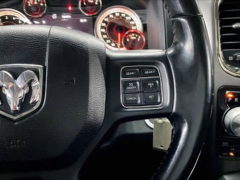 Used 2018 RAM 1500 Sport image 12