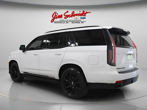 Used 2023 Cadillac Escalade Sport Platinum w/ LPO, ONYX Package AWD/4WD image 4