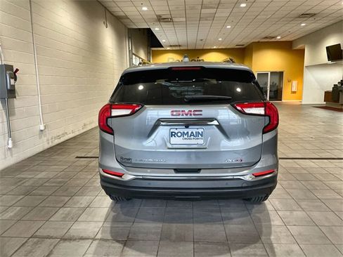 Used 2023 GMC Terrain AT4 w/ Infotainment Package II image 4