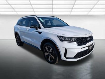 Used 2023 Kia Sorento S
