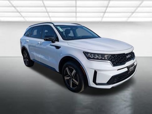 Used 2023 Kia Sorento S FWD image 1
