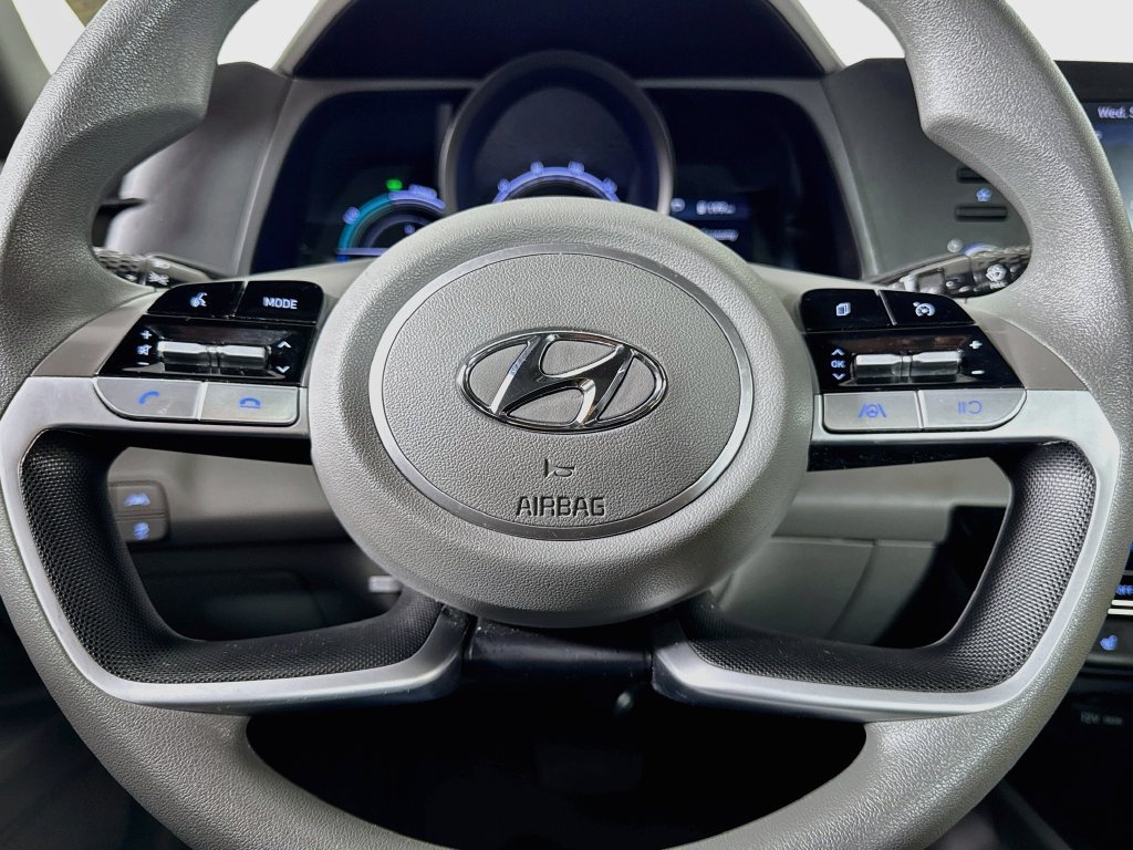 Used 2022 Hyundai Elantra Blue FWD image 35
