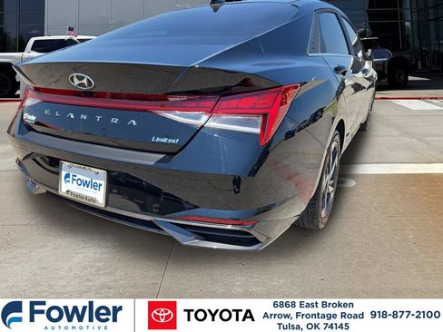 Used 2023 Hyundai Elantra Limited FWD image 26