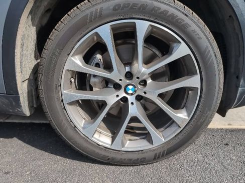 Used 2024 BMW X5 xDrive40i w/ Premium Package AWD/4WD image 8