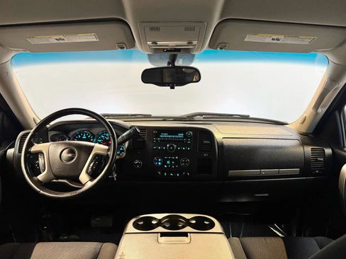 Used 2013 GMC Sierra 1500 SLE w/ Power Tech Package image 9