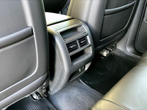 Used 2019 Cadillac XT5 Luxury AWD/4WD image 10