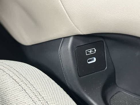 Certified 2027 Honda HR-V LX image 25