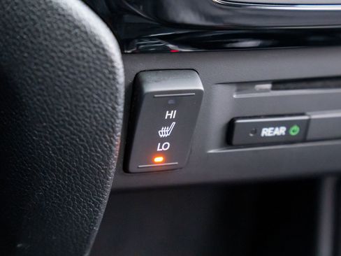 Used 2018 Honda Pilot Touring image 28