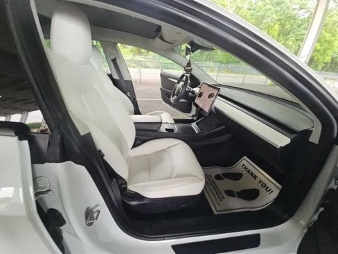 Used 2022 Tesla Model 3 Long Range AWD/4WD image 7