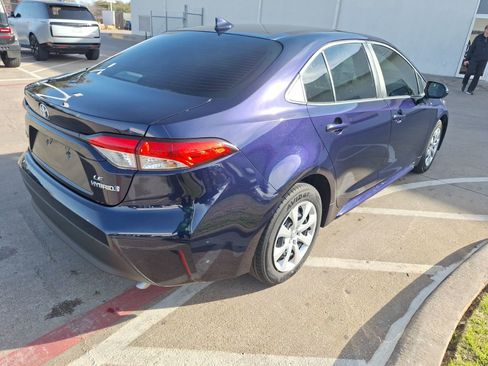 Used 2024 Toyota Corolla LE image 6