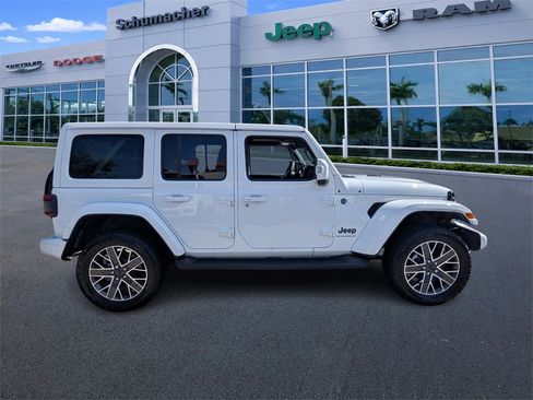 Used 2024 Jeep Wrangler High Altitude image 8