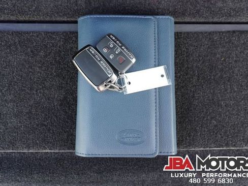 Used 2016 Land Rover Range Rover HSE image 87