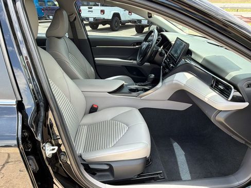 Used 2024 Toyota Camry SE w/ Convenience Package FWD image 30