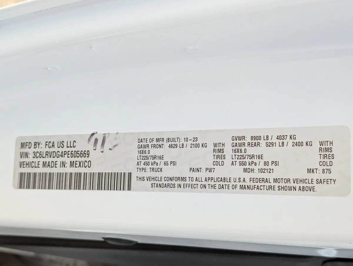 Used 2023 RAM ProMaster 2500 FWD image 4