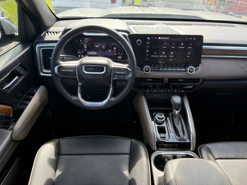 Used 2023 GMC Canyon Denali AWD/4WD image 14