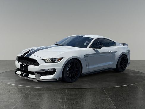 Used 2017 Ford Mustang Shelby GT350 RWD image 3