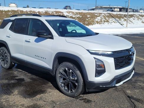 New 2026 Chevrolet Equinox RS image 16