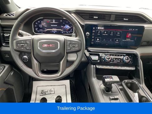 Used 2023 GMC Sierra 1500 AT4 w/ AT4 Preferred Package AWD/4WD image 7