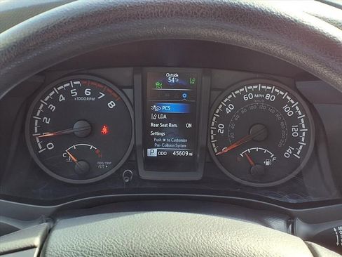 Used 2023 Toyota Tacoma SR image 21