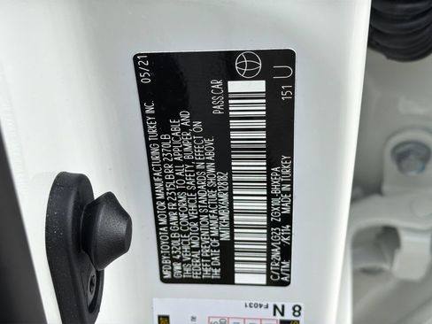 Used 2021 Toyota C-HR Limited FWD image 33