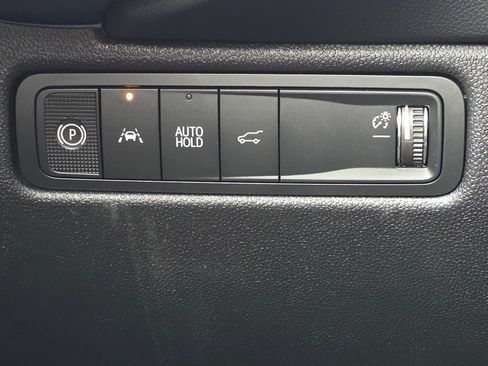 New 2026 Chevrolet Equinox EV LT w/ LPO, Blackout Package FWD image 32